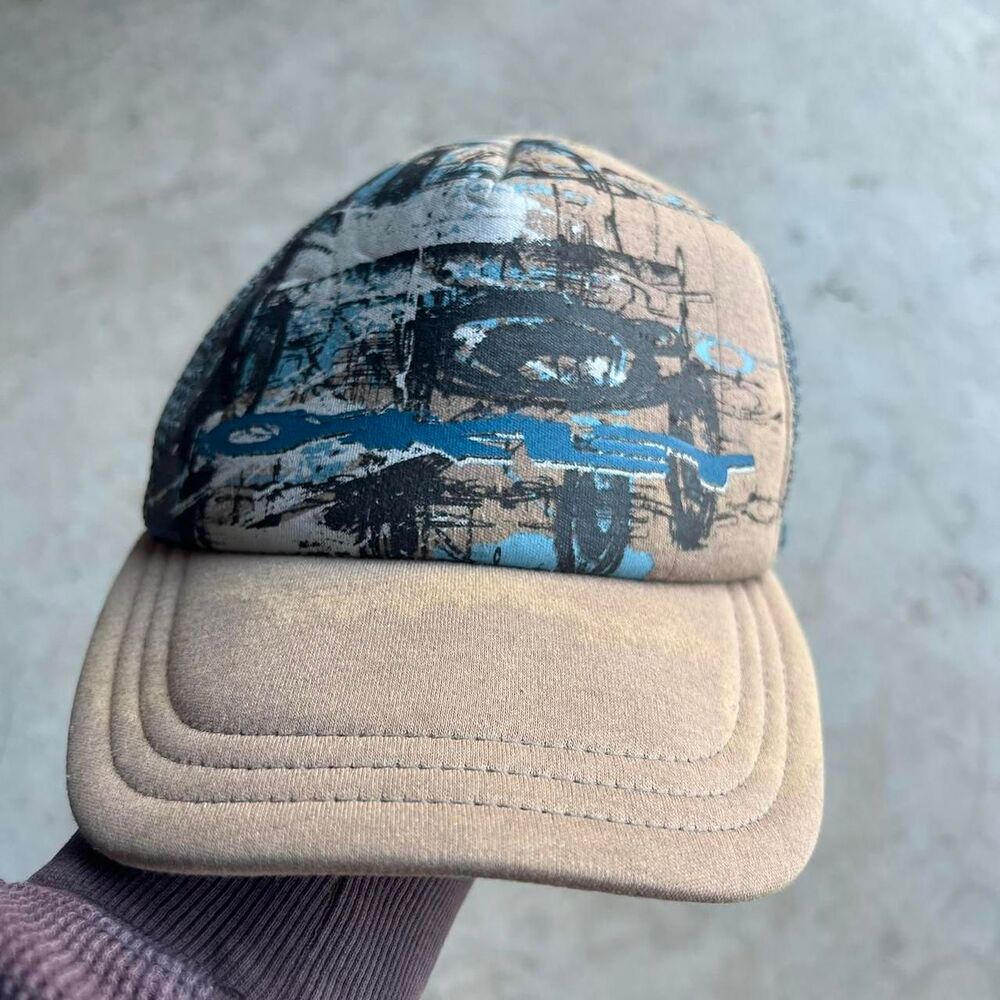Oakley Tech y2k cap osfa
